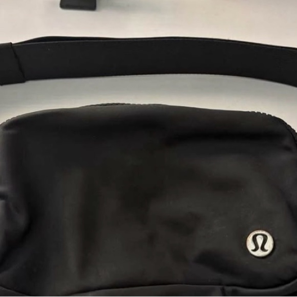 Lululemon Athletica Black Mesh Belt Bag